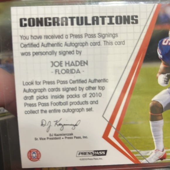 Press Pass Authentic certified autograph card of Joe Haden 2010 - Picture 4 of 4